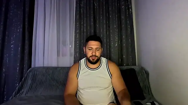 Snapshot of Gold_Alpha_Boy chatting on September 19, 6:30 pm Gold Alpha Boy online show from September 19, 6:30 pm