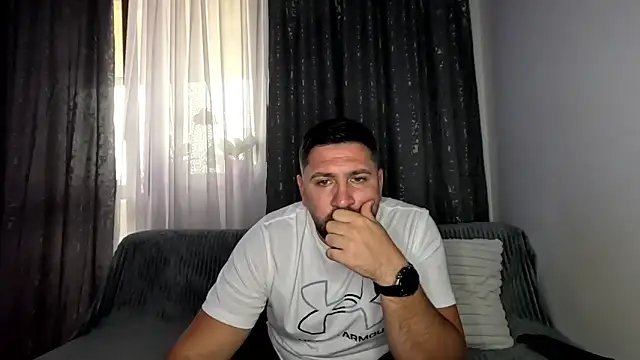 Snapshot of Gold_Alpha_Boy chatting on September 24, 1:58 pm Gold Alpha Boy online show from September 24, 1:58 pm