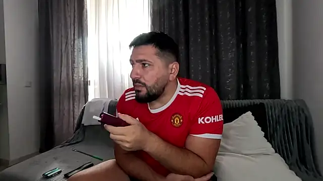 Snapshot of Gold_Alpha_Boy chatting on September 29, 8:08 am Gold Alpha Boy online show from September 29, 8:08 am