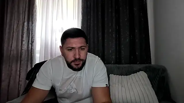 Snapshot of Gold_Alpha_Boy chatting on October 2, 10:33 am Gold Alpha Boy online show from October 2, 10:33 am