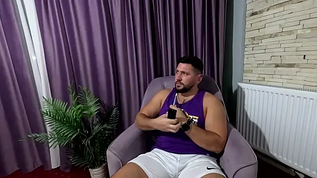 Snapshot of Gold_Alpha_Boy chatting on October 7, 4:59 pm Gold Alpha Boy online show from October 7, 4:59 pm