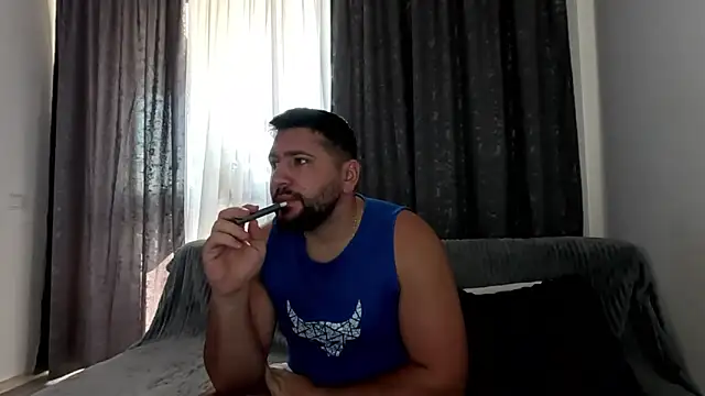 Snapshot of Gold_Alpha_Boy chatting on October 12, 8:13 am Gold Alpha Boy online show from October 12, 8:13 am