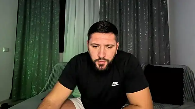 Snapshot of Gold_Alpha_Boy chatting on October 26, 6:36 pm Gold Alpha Boy online show from October 26, 6:36 pm