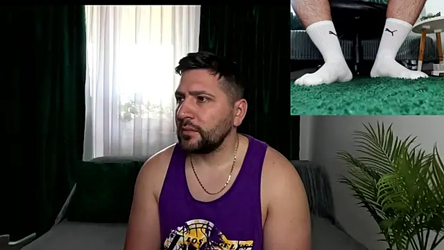 Snapshot of Gold_Alpha_Boy chatting on June 1, 5:53 am Gold Alpha Boy online show from June 1, 5:53 am