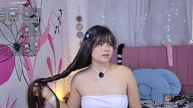 sukilove18 online show from May 19, 10:27 pm