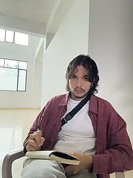 Luxx 14 online show from March 17, 3:15 pm