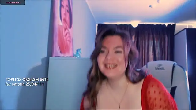 Snapshot of Aura_boobss chatting on February 3, 8:30 am Aura boobss online show from February 3, 8:30 am