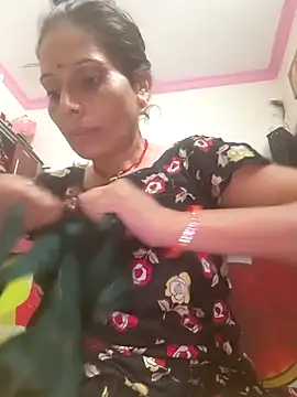 Snapshot of ISHANI-SINGH chatting on October 1, 4:35 pm ISHANI-SINGH online show from October 1, 4:35 pm