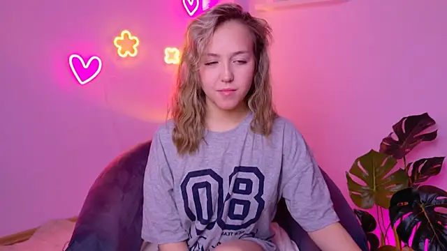 CindySparkl online show from May 20, 4:07 am