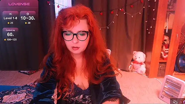 Snapshot of Crystal2207 chatting on June 28, 1:00 am Crystal2207 online show from June 28, 1:00 am