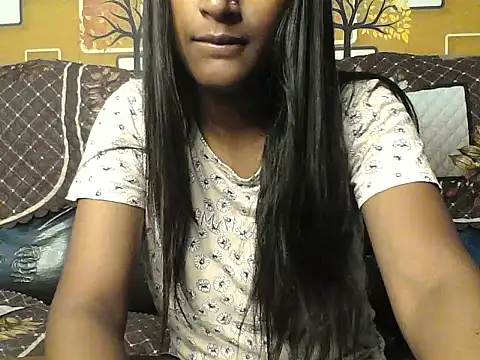 mickle james online show from April 4, 7:28 am