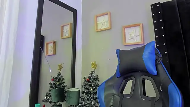 Mathewboy1 online show from December 13, 7:53 pm