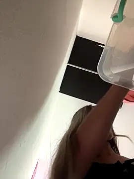 Snapshot of Natalia_vidal chatting on September 16, 1:34 pm Natalia vidal online show from September 16, 1:34 pm