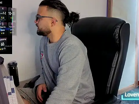 Ernesto-Rodriguez82 online show from September 26, 3:38 pm