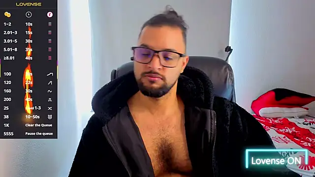 Ernesto-Rodriguez82 online show from October 31, 5:36 pm