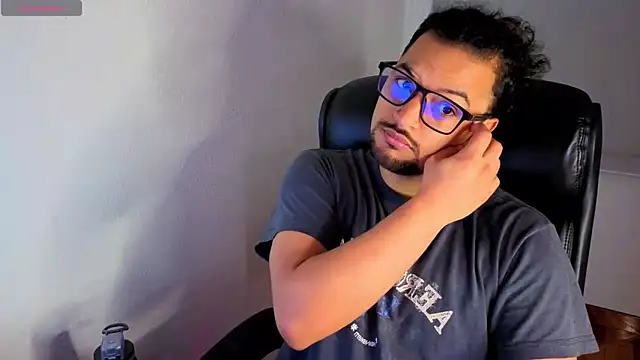 Ernesto-Rodriguez82 online show from March 16, 5:13 am