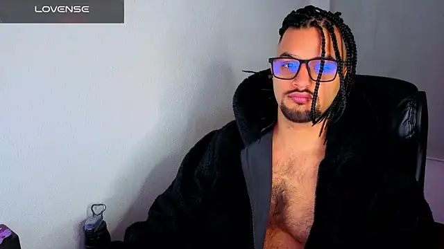 Ernesto-Rodriguez82 online show from March 21, 5:01 am