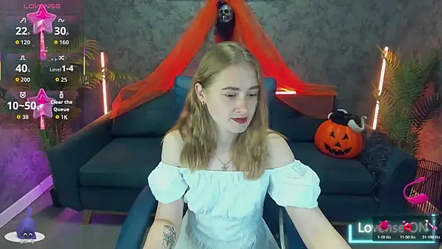 Sun Kitty  online show from October 24, 7:05 am