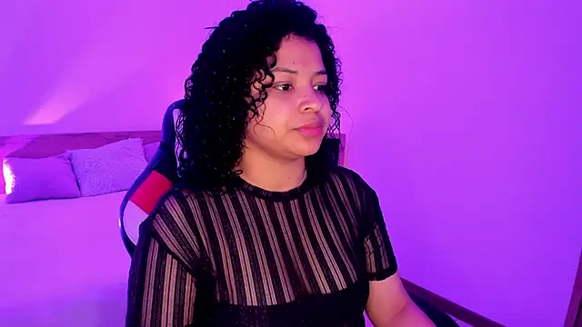 Snapshot of Dakota_Mars chatting on September 25, 12:09 pm Dakota Mars online show from September 25, 12:09 pm