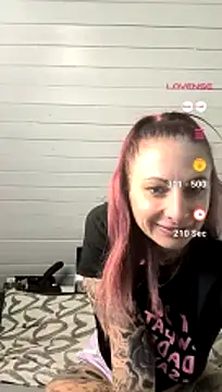 Snapshot of Dirty_Mel chatting on July 25, 10:02 am Dirty Mel online show from July 25, 10:02 am