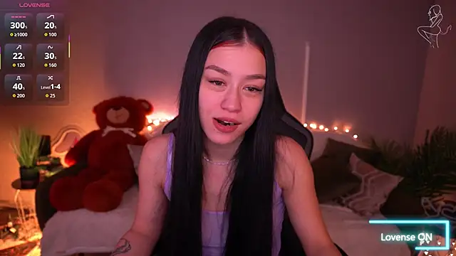 Snapshot of FataleNellie chatting on February 23, 8:06 pm FataleNellie online show from February 23, 8:06 pm