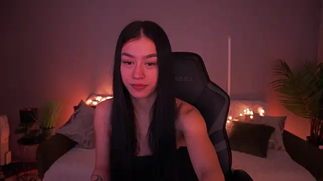 Snapshot of FataleNellie chatting on March 16, 9:41 pm FataleNellie online show from March 16, 9:41 pm