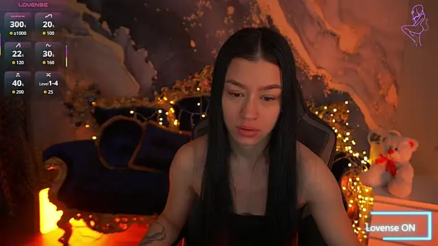 Snapshot of FataleNellie chatting on March 25, 9:54 pm FataleNellie online show from March 25, 9:54 pm