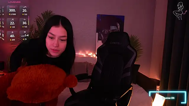 Snapshot of FataleNellie chatting on March 31, 9:15 pm FataleNellie online show from March 31, 9:15 pm