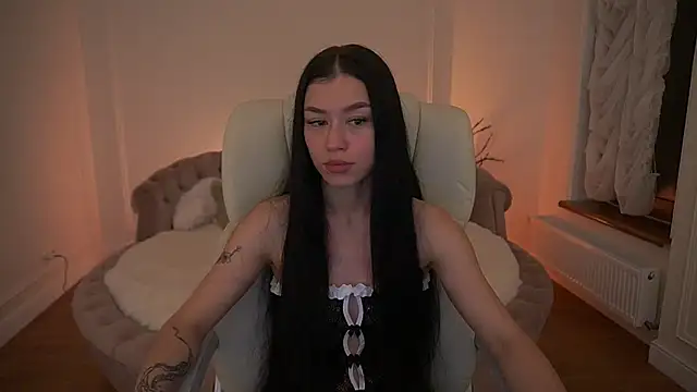 FataleNellie online show from May 18, 9:31 pm