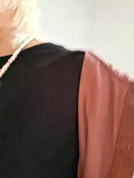 VikaKing online show from November 26, 9:10 am