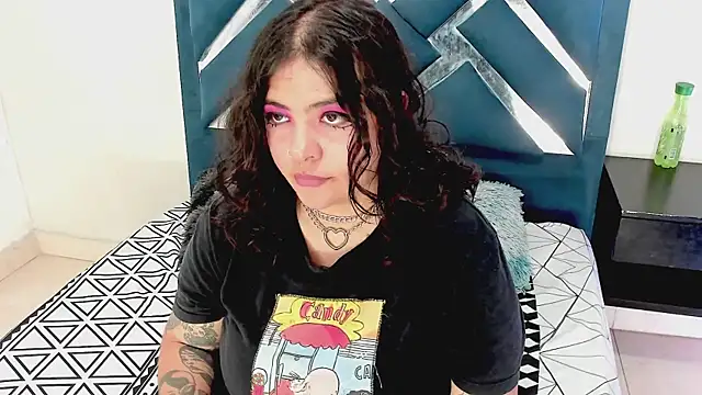 keith cute online show from November 5, 7:03 pm