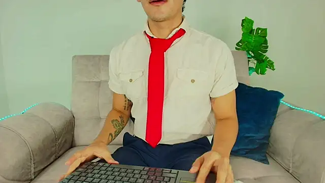 CamiiGuzmanX online show from October 10, 7:57 pm