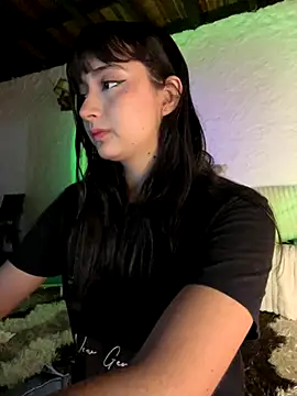 Snapshot of kaori_77 chatting on September 24, 3:43 am kaori 77 online show from September 24, 3:43 am