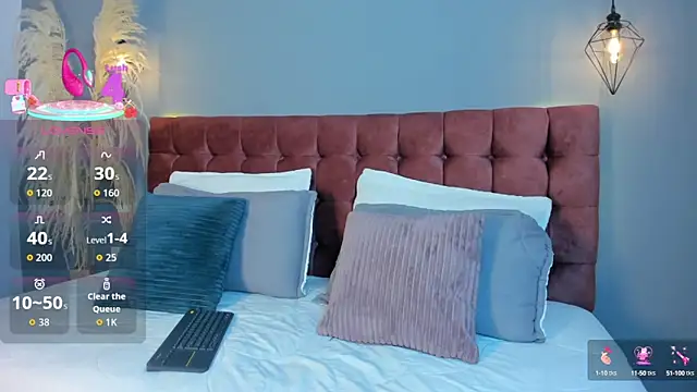 Snapshot of Tania_77_ chatting on October 10, 12:48 pm Tania 77 online show from October 10, 12:48 pm