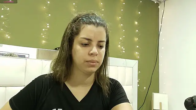 Snapshot of gisell_gomez chatting on October 3, 11:40 am gisell gomez online show from October 3, 11:40 am