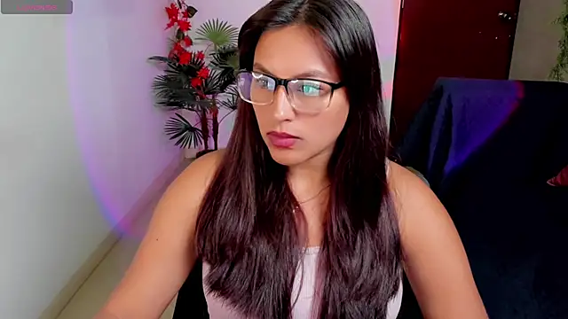 Cameroon-Diaz online show from February 7, 1:48 pm