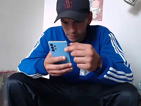 Snapshot of Thomasjons_ chatting on September 9, 3:00 pm Thomasjons online show from September 9, 3:00 pm