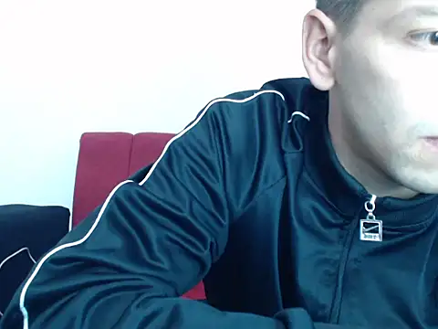 Snapshot of Thomasjons_ chatting on October 4, 3:54 pm Thomasjons online show from October 4, 3:54 pm