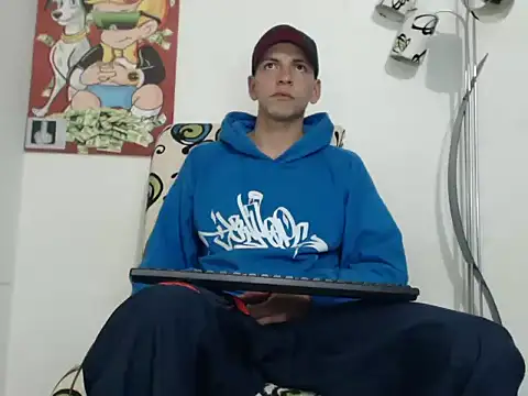 Snapshot of Thomasjons_ chatting on October 6, 1:25 am Thomasjons online show from October 6, 1:25 am