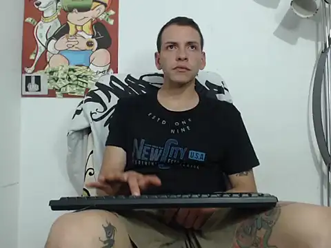 Snapshot of Thomasjons_ chatting on October 15, 12:00 am Thomasjons online show from October 15, 12:00 am