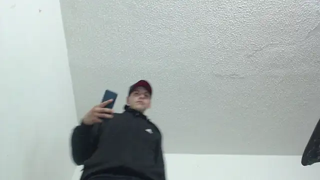 Thomasjons  online show from December 3, 6:32 am