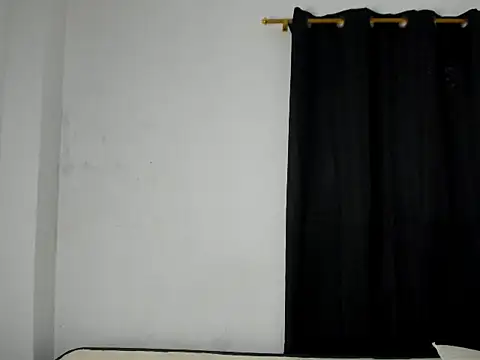 jhosep hamilton online show from October 3, 7:11 pm