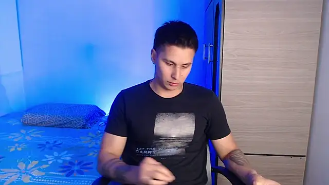 valentinosex1 online show from October 25, 1:24 am