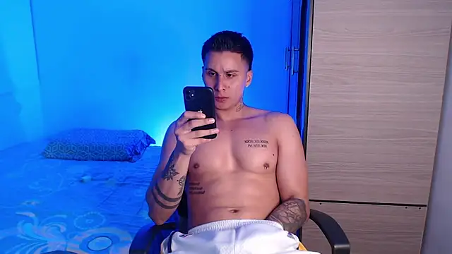 valentinosex1 online show from November 30, 10:36 pm