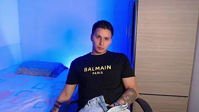 valentinosex1 online show from December 20, 8:05 pm