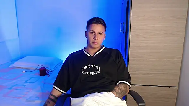 valentinosex1 online show from March 14, 8:47 pm