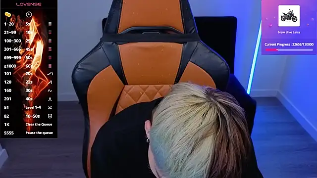 Snapshot of imlaiaaa chatting on October 16, 10:00 pm imlaiaaa online show from October 16, 10:00 pm