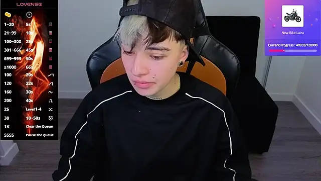 Snapshot of imlaiaaa chatting on October 20, 10:10 pm imlaiaaa online show from October 20, 10:10 pm