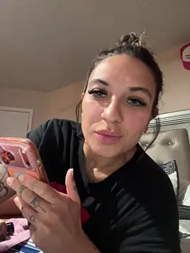 Chicagobabe online show from May 27, 7:05 am