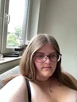 CurvyPaar2 online show from May 12, 3:09 pm